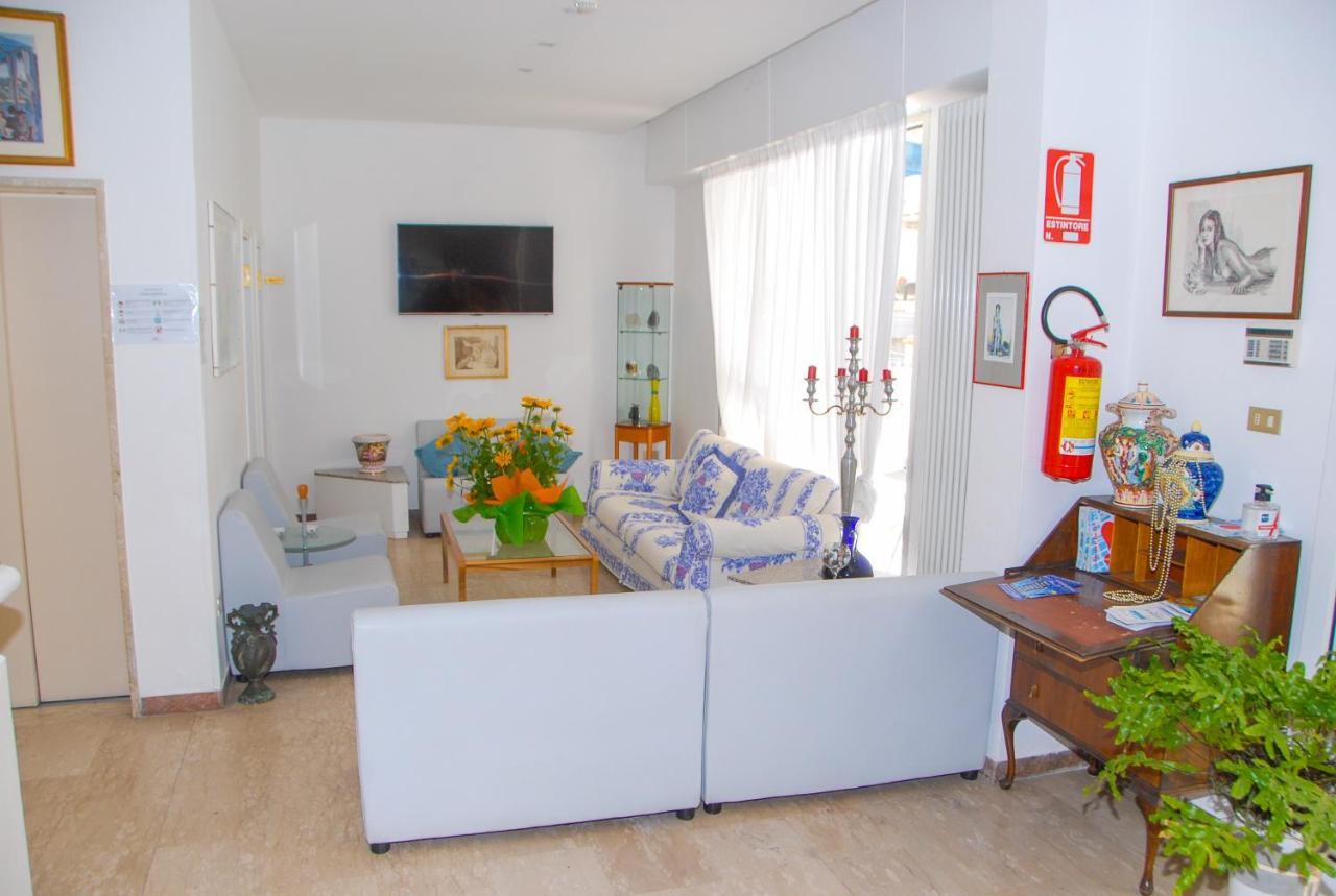 Hotel Marilonda Rimini Zewnętrze zdjęcie