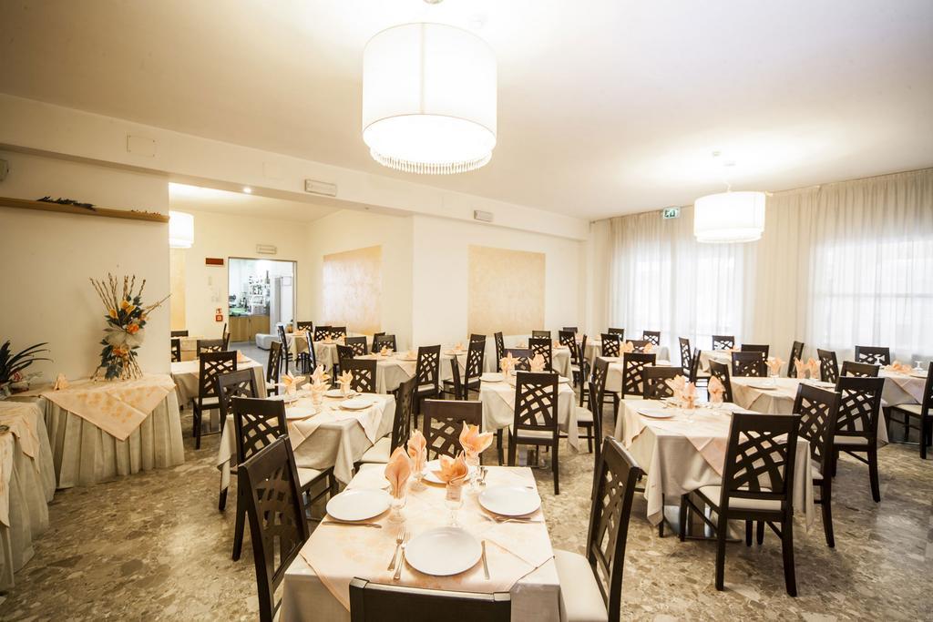 Hotel Marilonda Rimini Zewnętrze zdjęcie